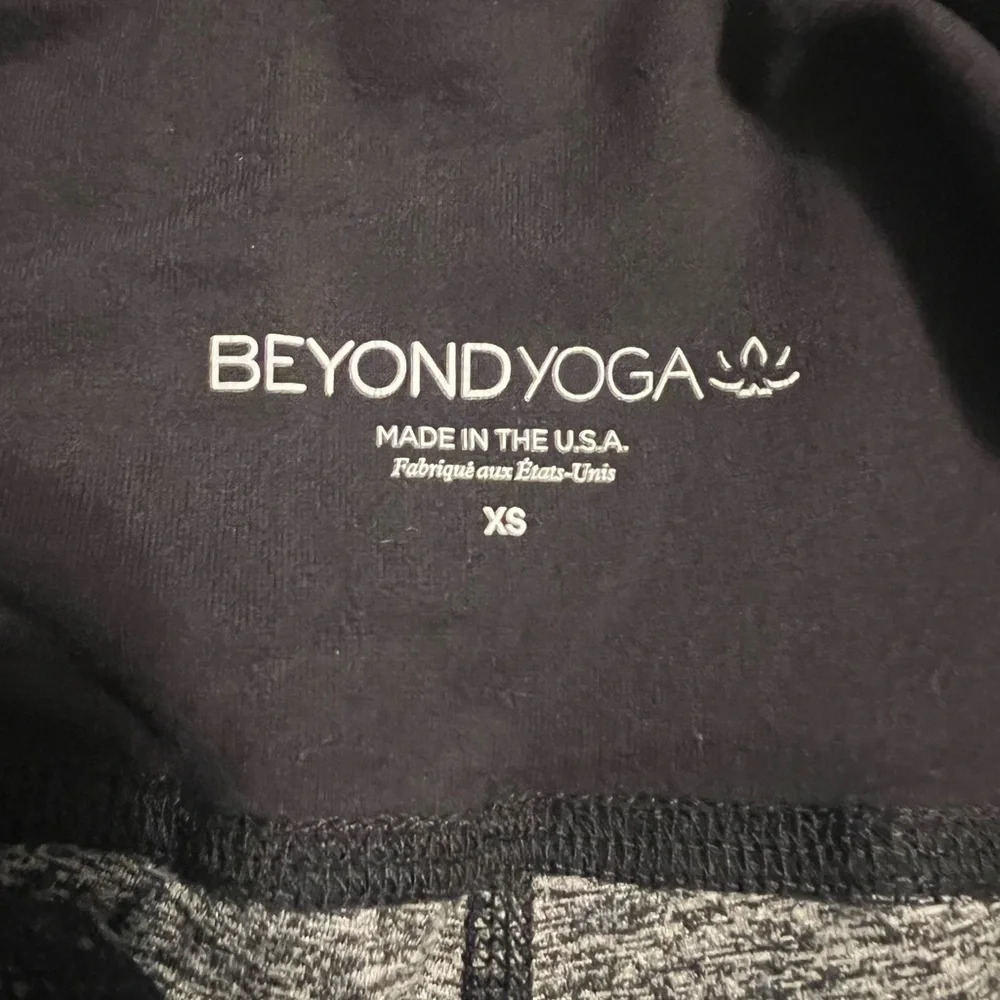 beyond Yoga Women's Cropped Leggings Size XS - Picture 5 of 8